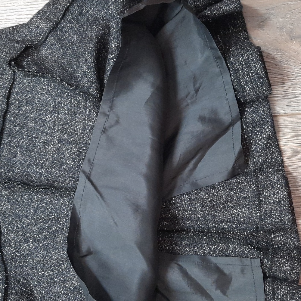 Les Copains grey virgin wool blend skirt, size 10 - Picture 11 of 11